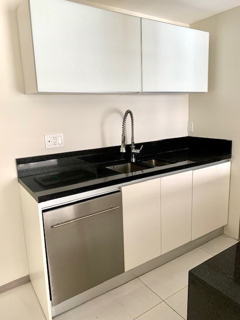 2 de 21: COCINA EQUIPADA S