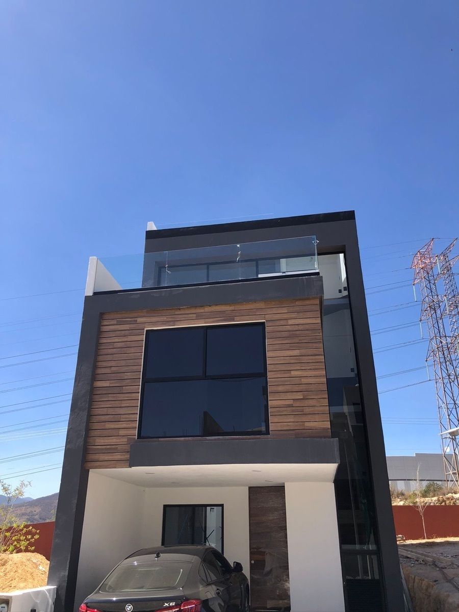 Estrena Hermosa Residencia en Zona Esmeralda