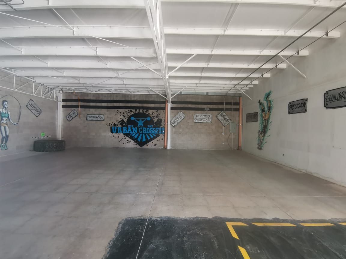 1 of 3: Interior