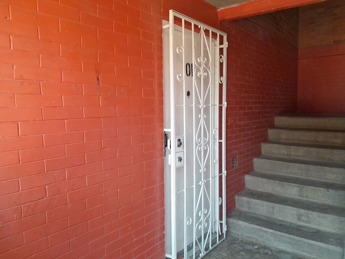 2 de 22: Acceso depto