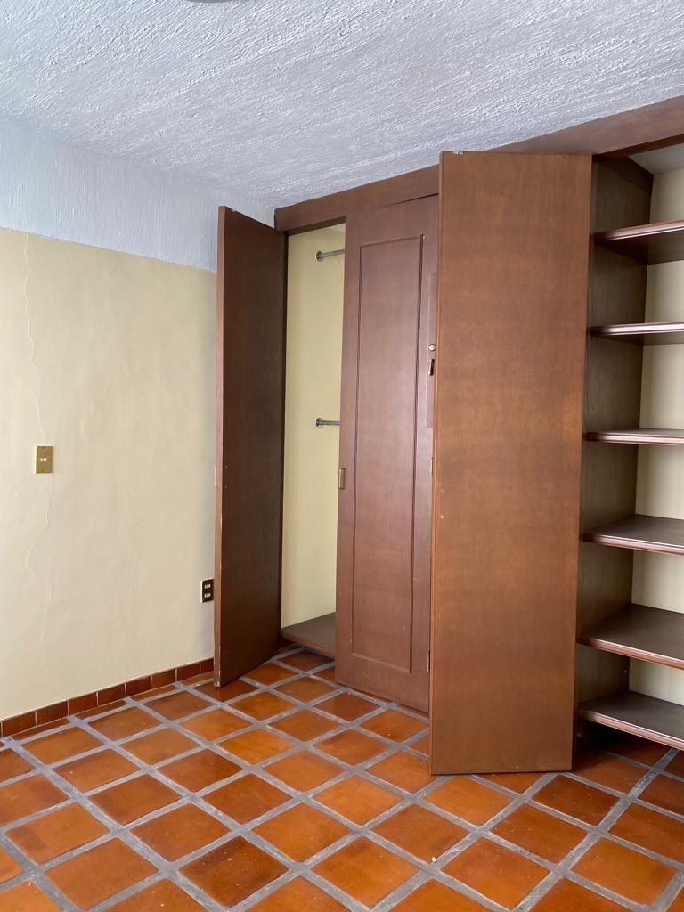 32 de 34