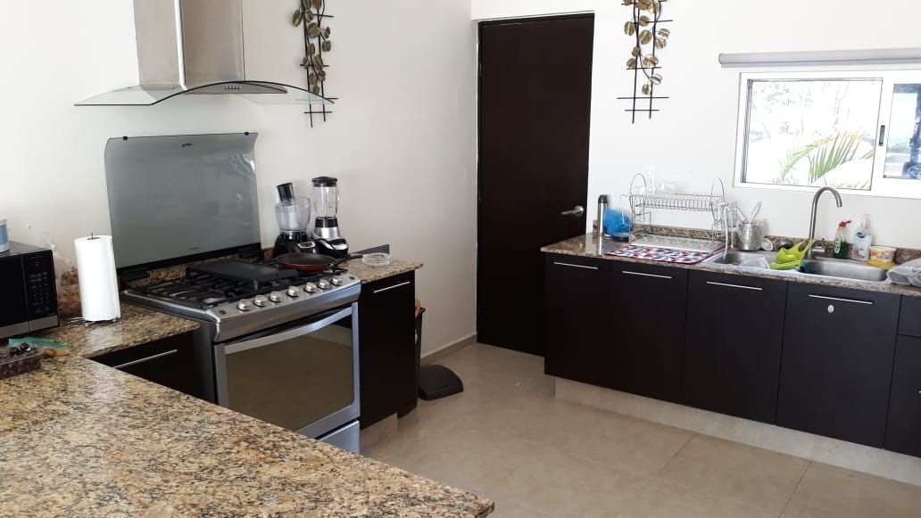 8 de 17: Cocina equipada