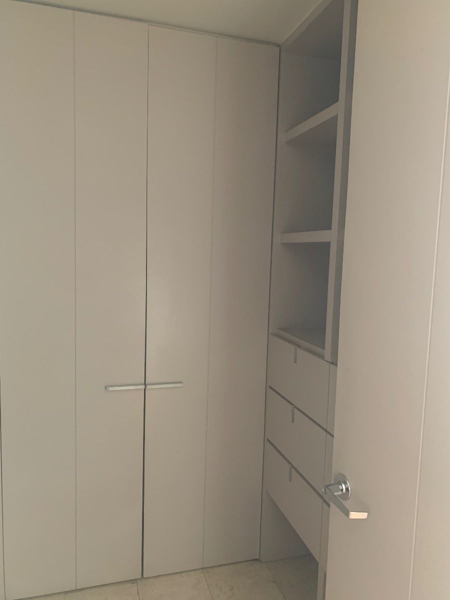 12 de 30: Vestidor master