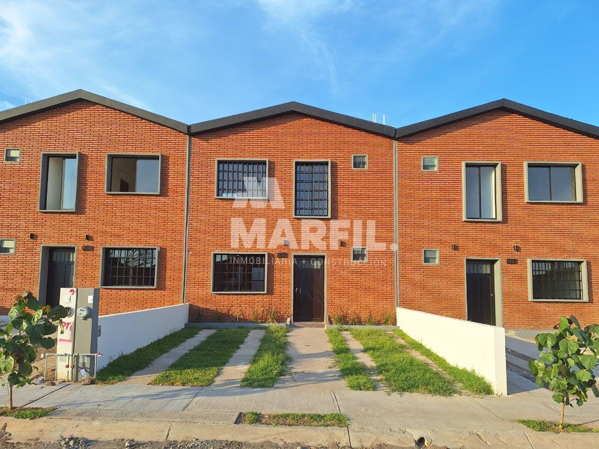 Venta de Casa de 3 Recámaras en Montellano2, Villa de Álvarez Colima