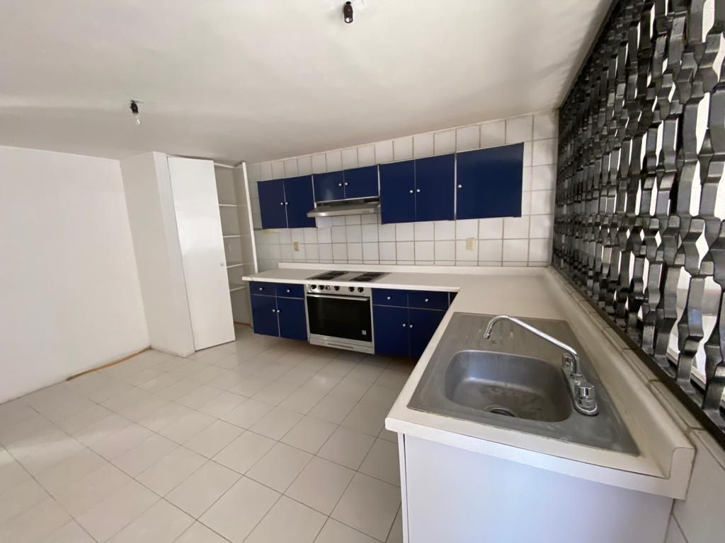 1 of 40: Cocina