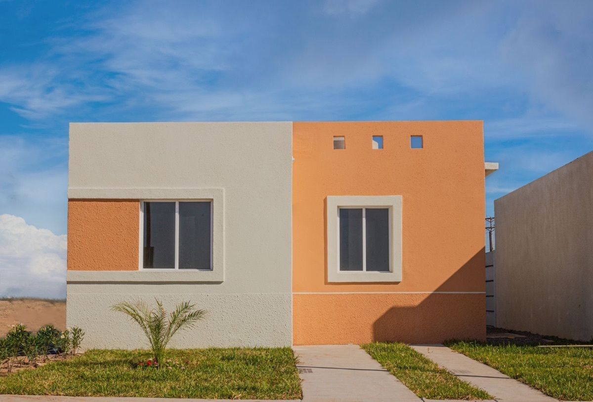 SE VENDE CASA MODERNA EN FRACCIONAMIENTO LOS LAURELES
