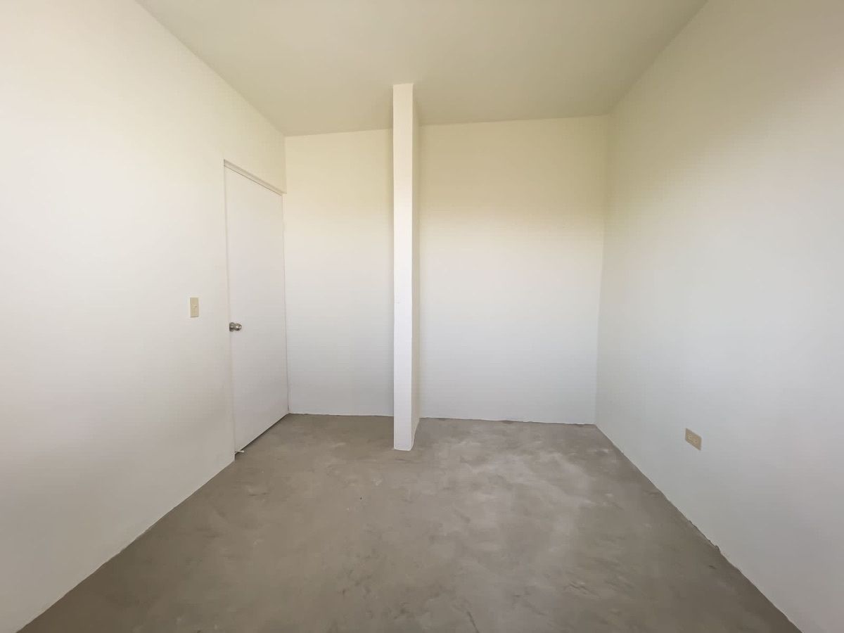 SE VENDE CASA MODERNA EN FRACCIONAMIENTO LOS LAURELES - foto 3