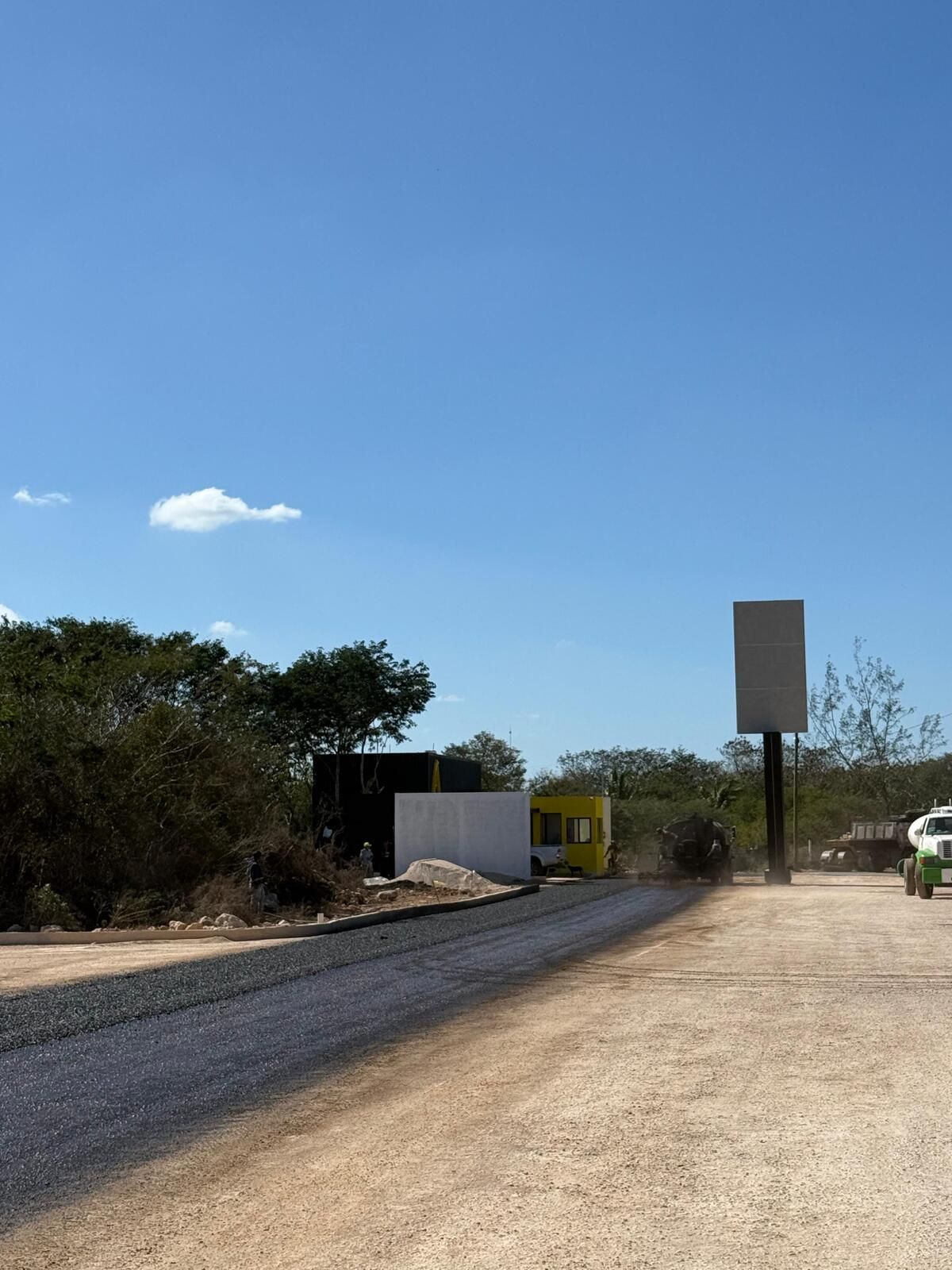 Terreno industrial carretera Uman