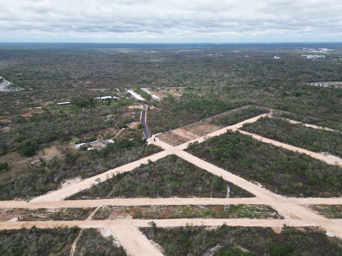 Terreno industrial carretera Uman