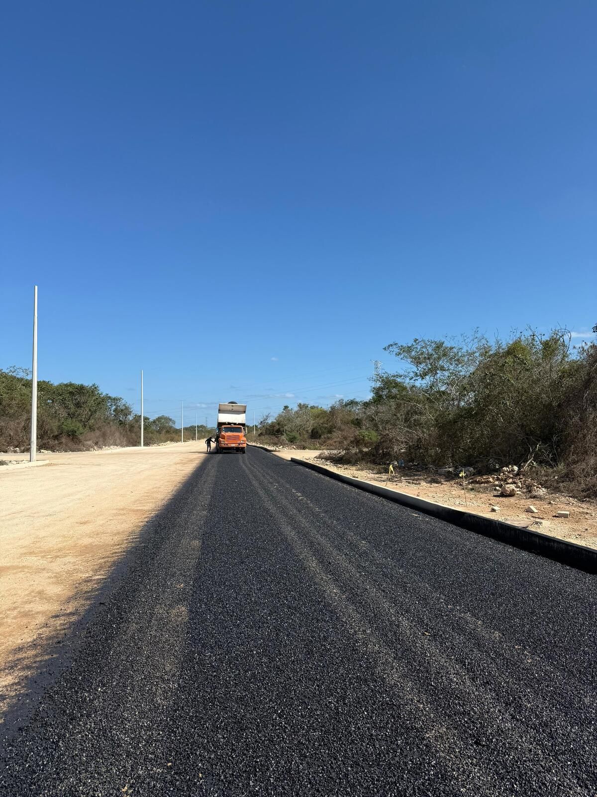 Terreno industrial carretera Uman