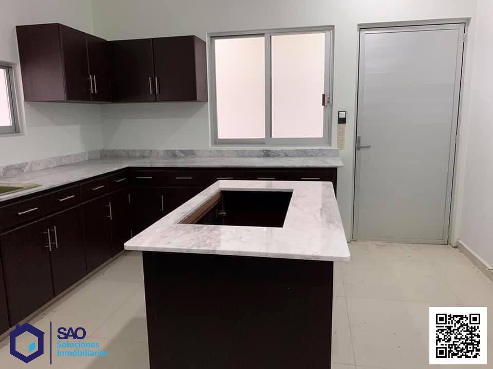 5 de 17: Cocina con isla