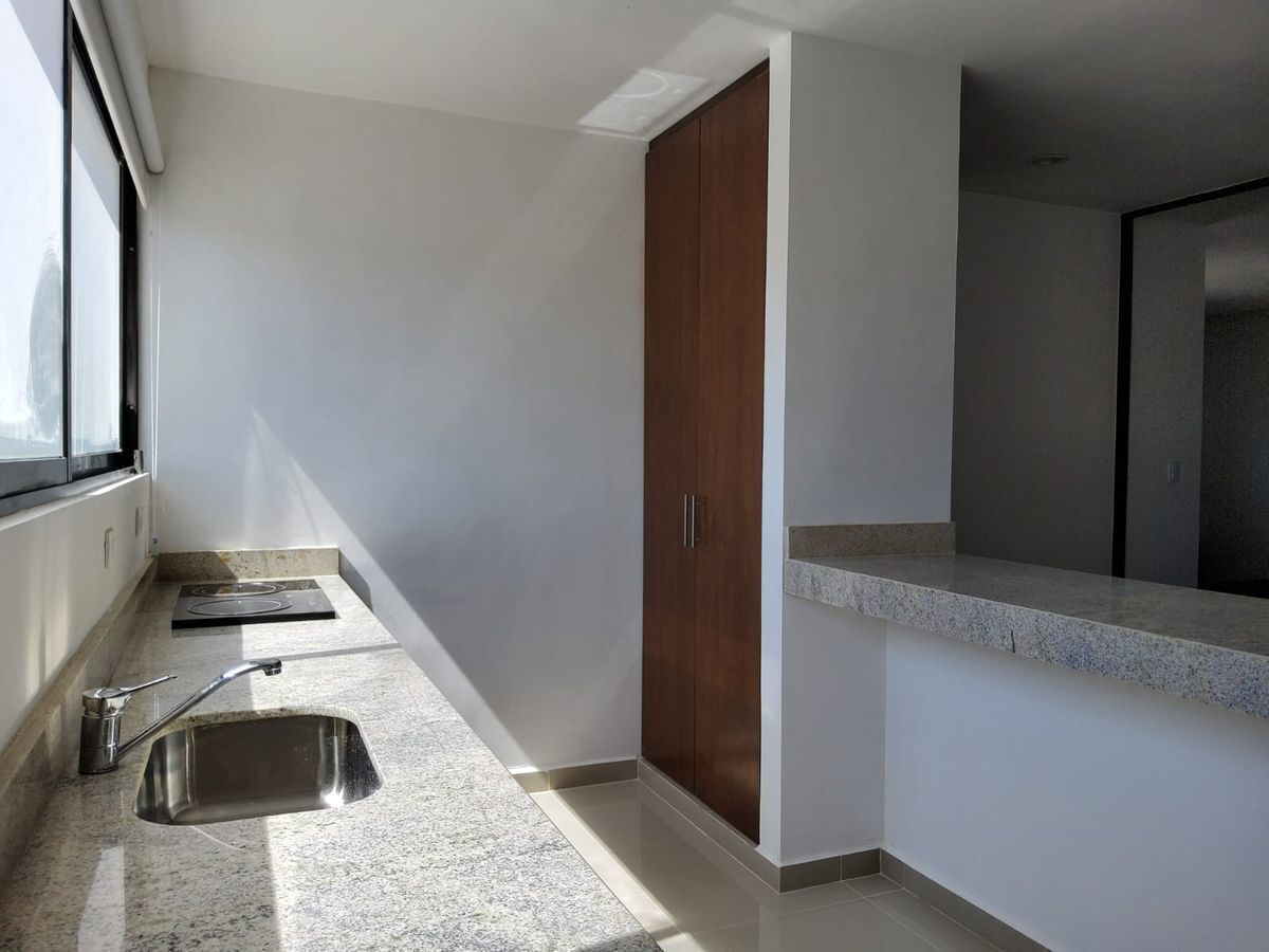 2 de 4: COCINA