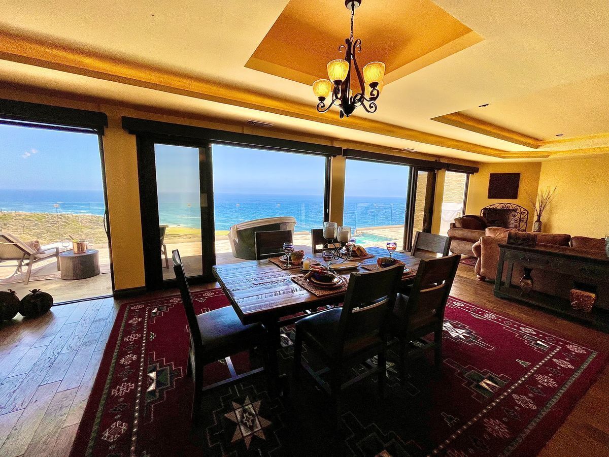 comedor con vista al mar