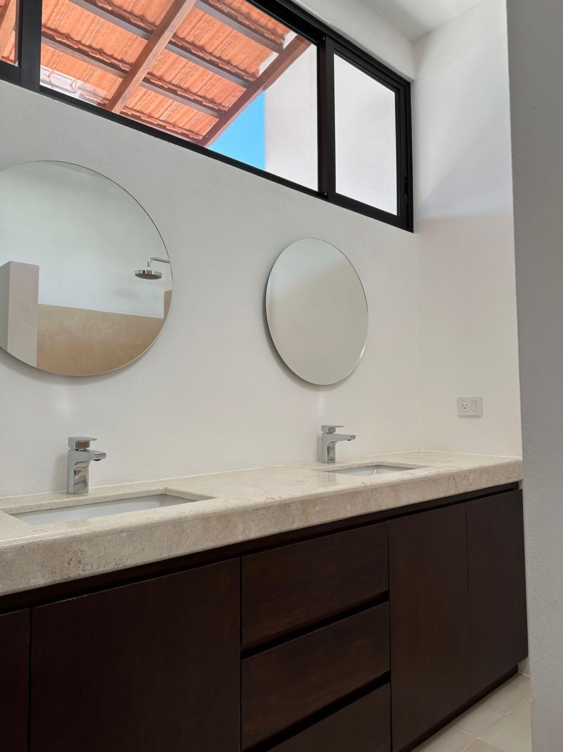 10 de 14: Baño, Habitación Principal
