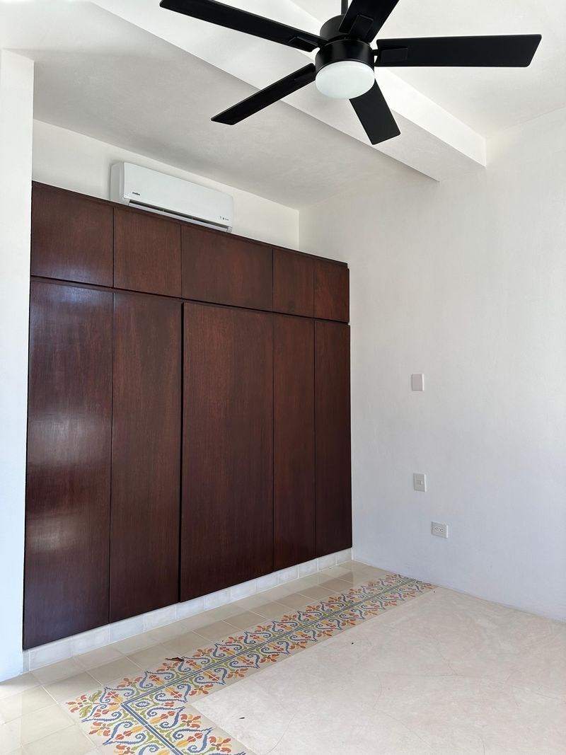 4 de 14: Habitación Planta Baja con Closet