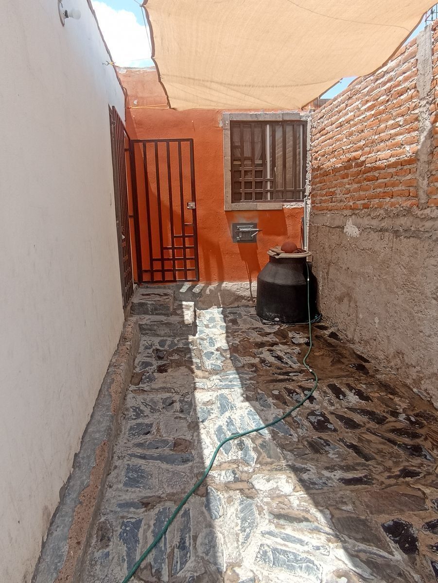 3 de 16