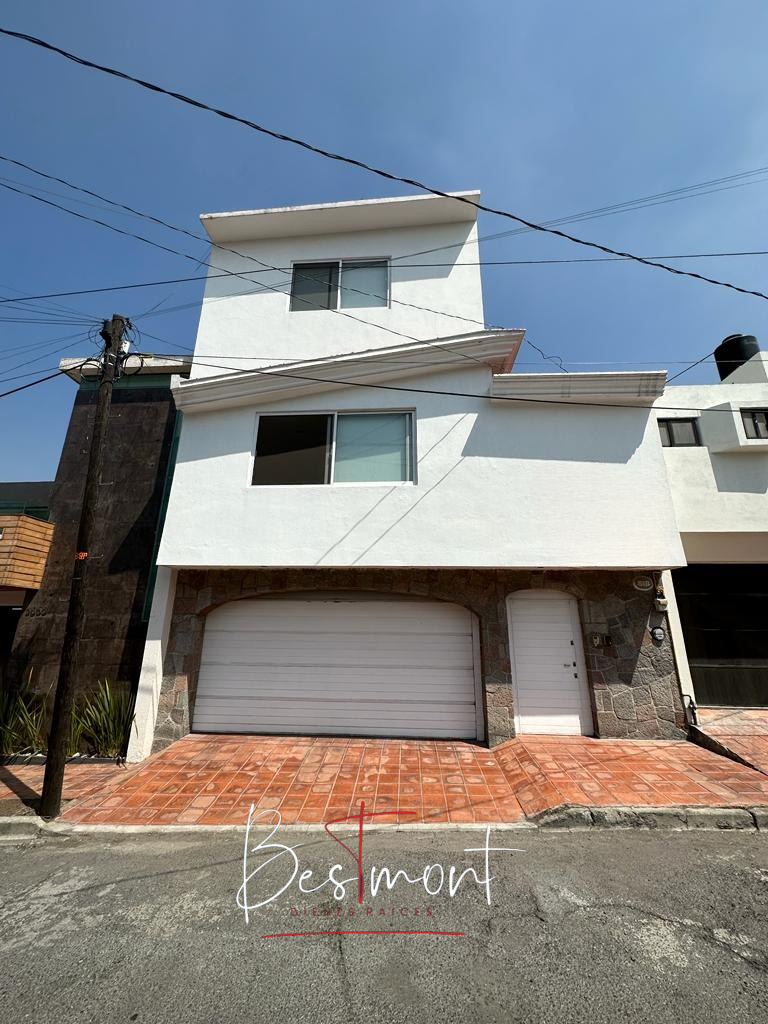 1 de 37: Fachada