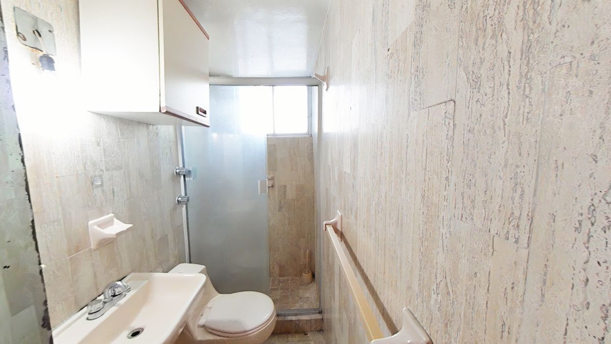 13 de 15: Baño principal