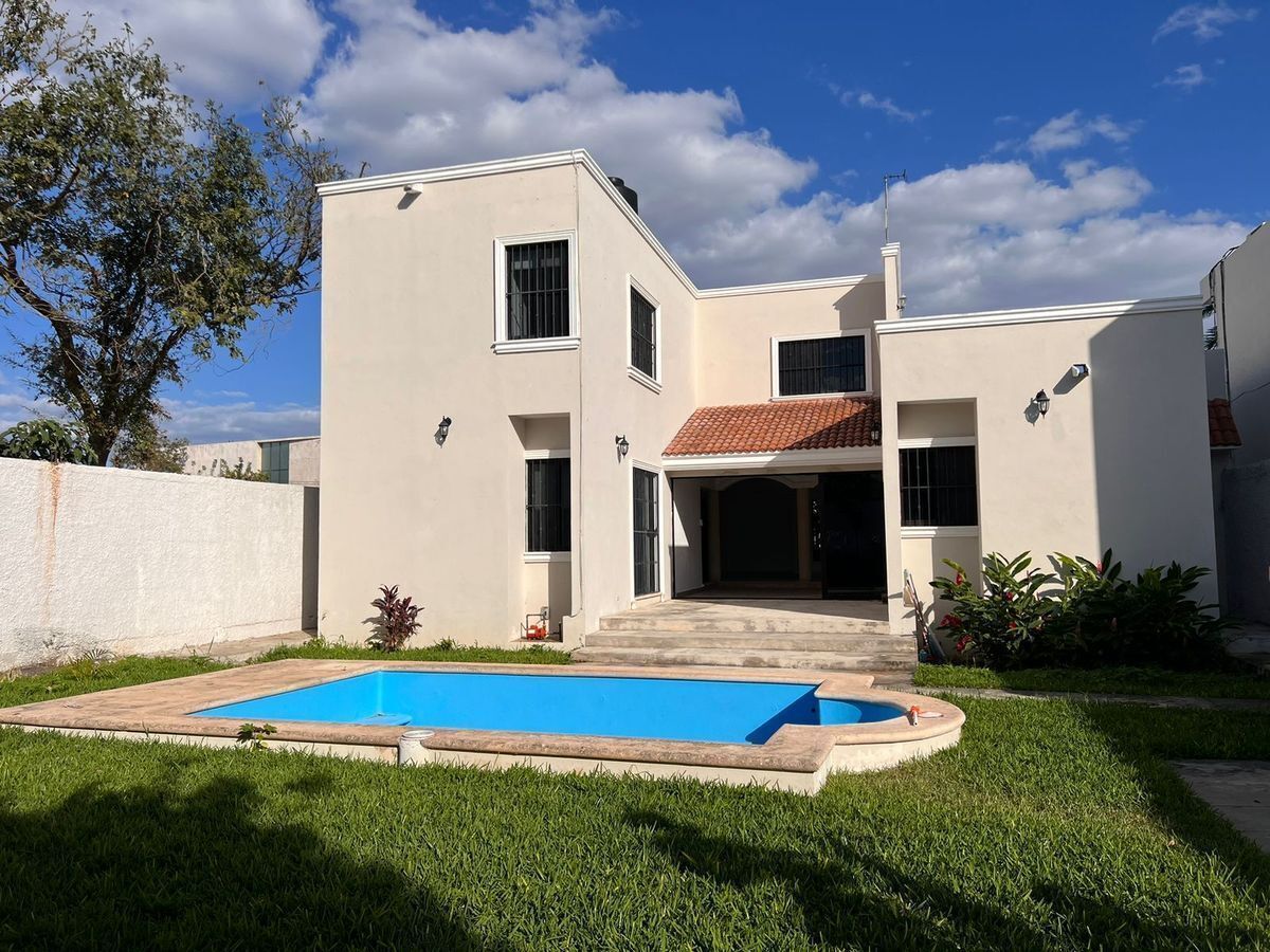 37 de 45: FACHADA POSTERIOR