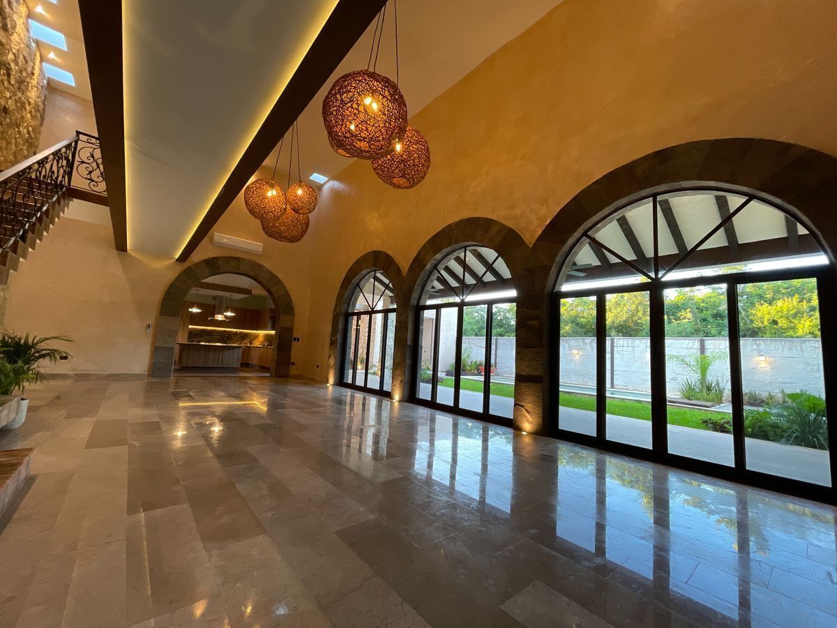4 of 20: SALA COMEDOR
