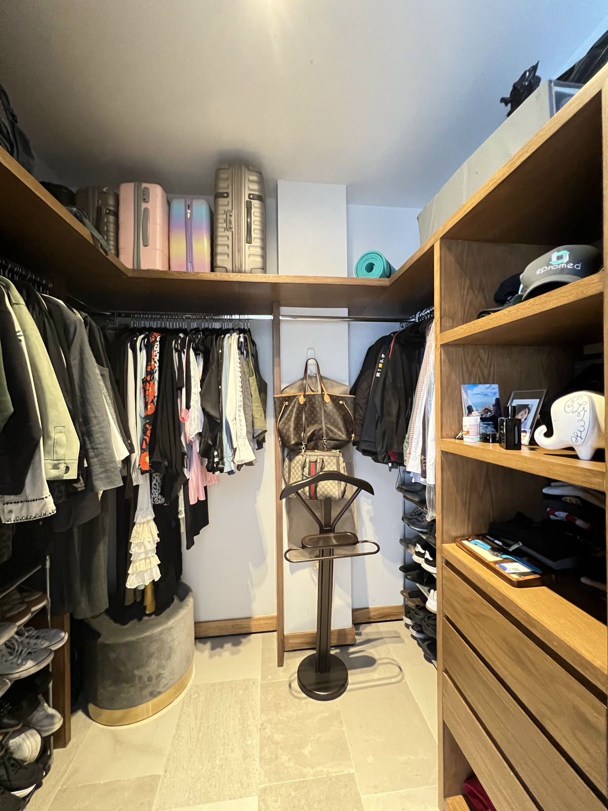 13 of 28: Vestidor Recámara Principal