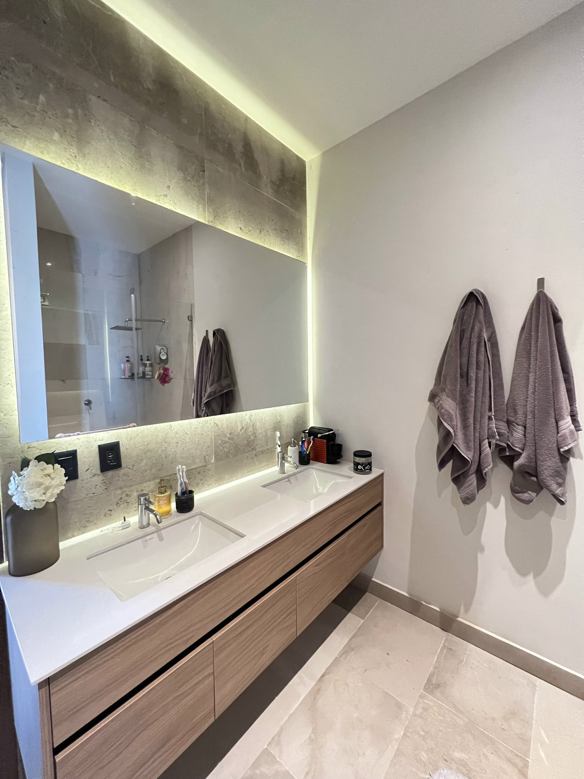 14 of 28: Baño Recámara Principal