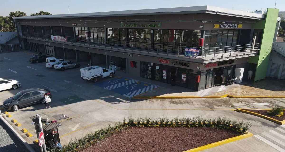 3 de 8