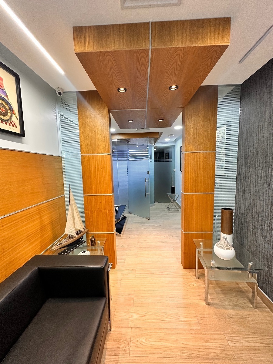 2 de 6: Lobby y entrada