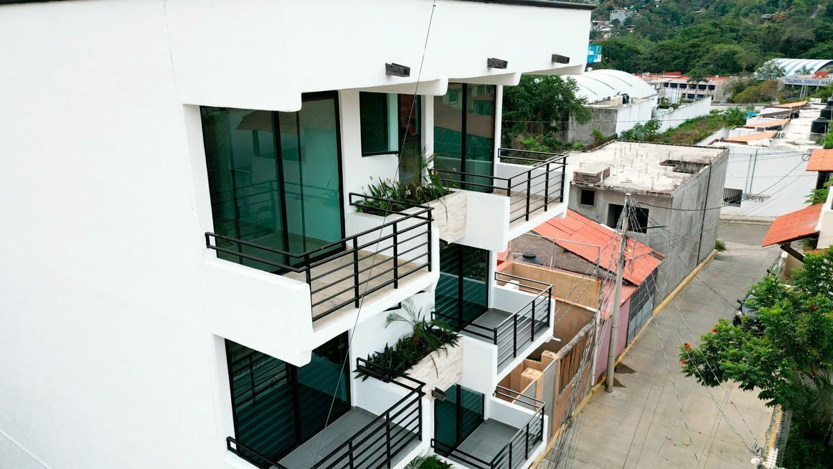 Edificio en venta en Vaso de Miraflores 6 recámaras