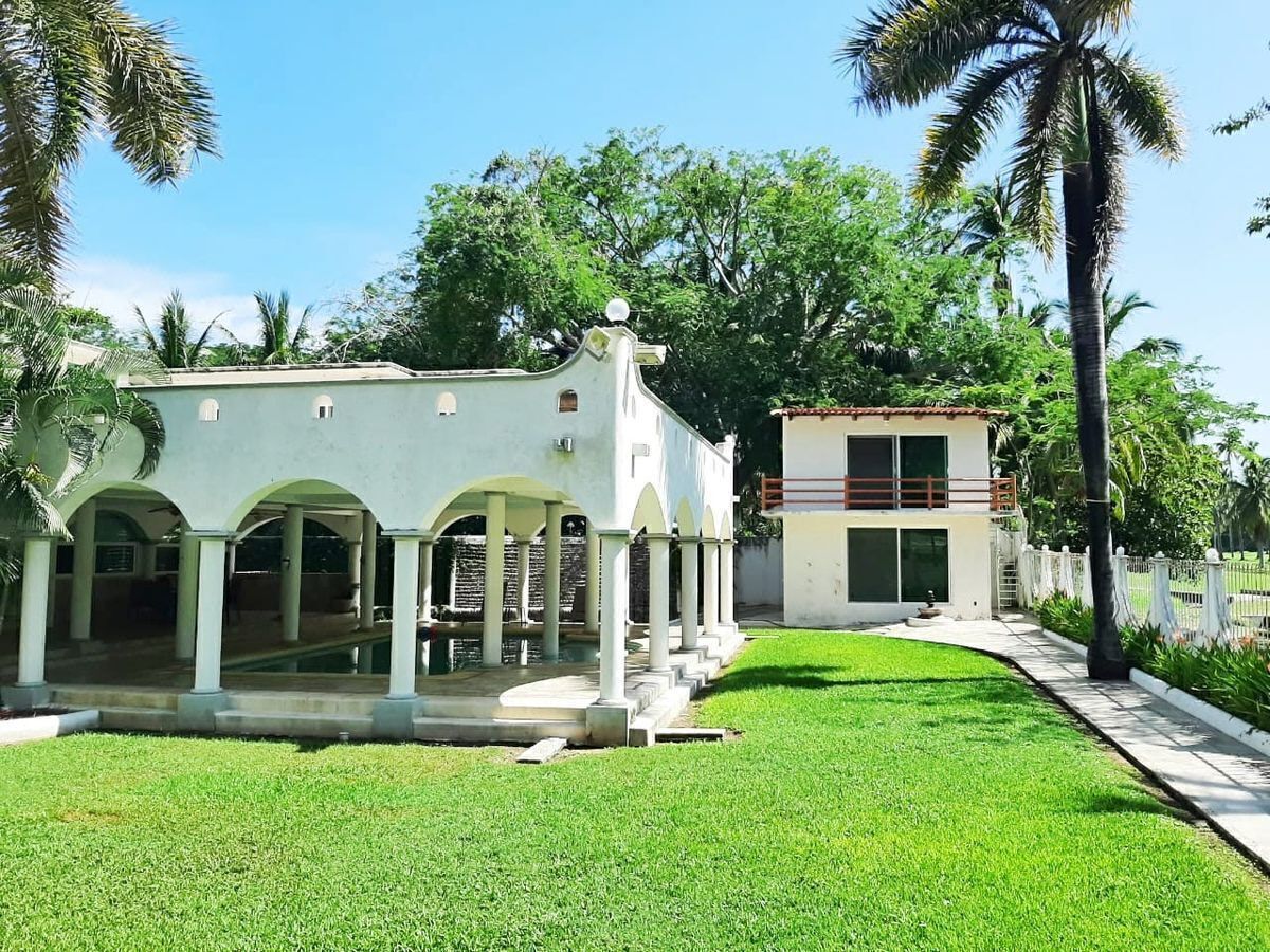 Residencia en Venta en Ixtapa