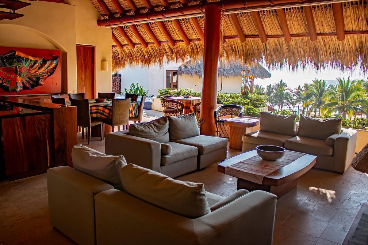 Villa en Playa Blanca Zihuatanejo