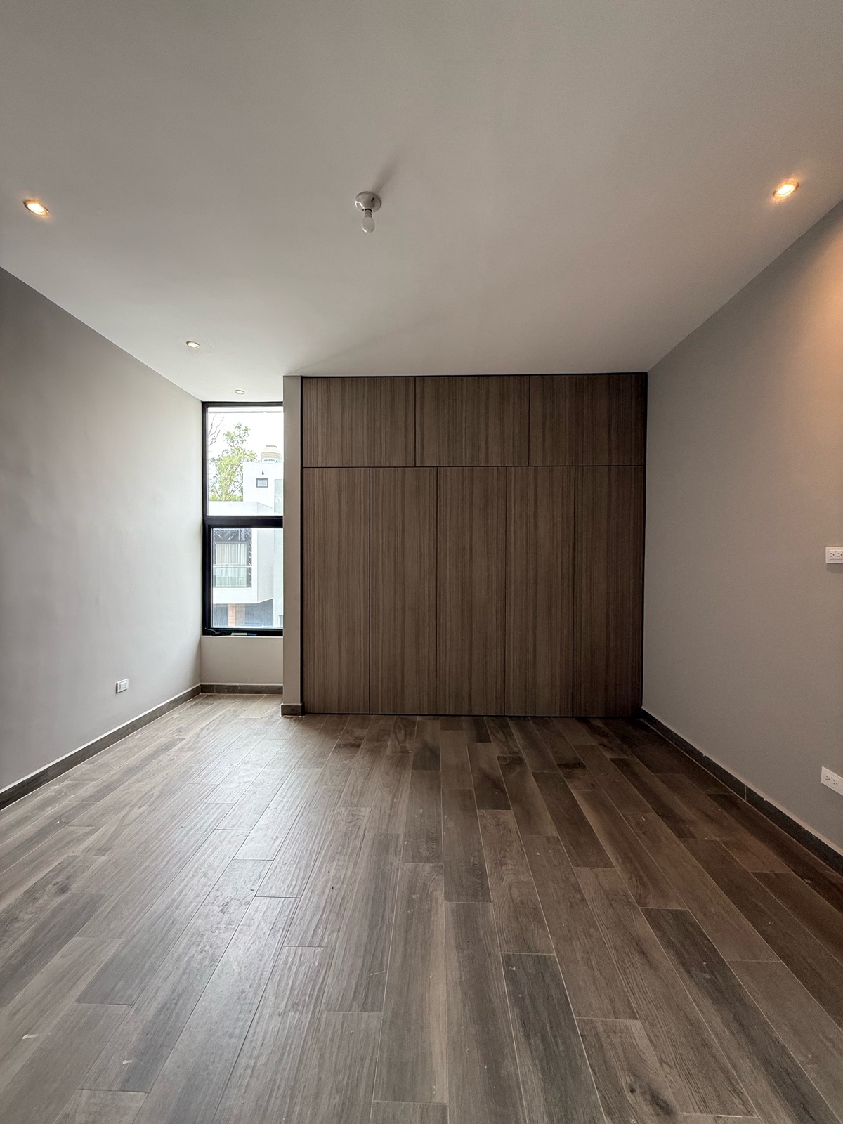 4 of 27: Habitación secundaria