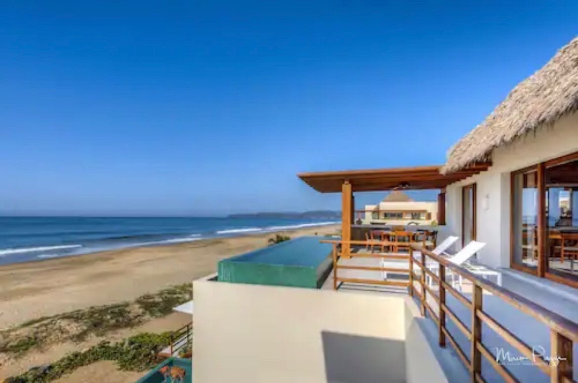 APARTAMENTO À BEIRA-MAR À VENDA EM IXTAPA, foto 1 de 29