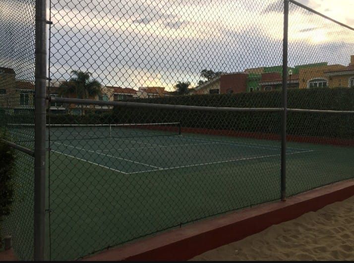 26 de 32: Canha de Tenis - casa club