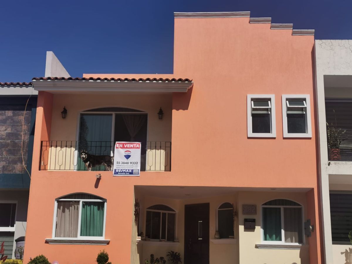 1 de 32: Fachada - casa