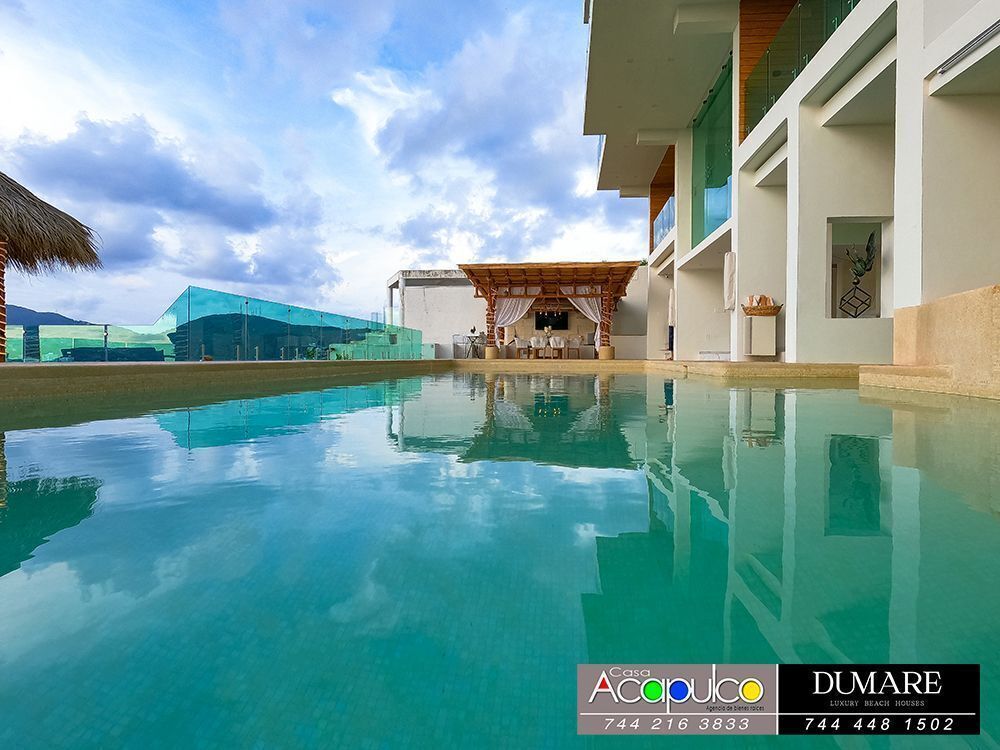 5 de 35: Punta Arena, Marina Brisas.
Casa Acapulco y Dumare.