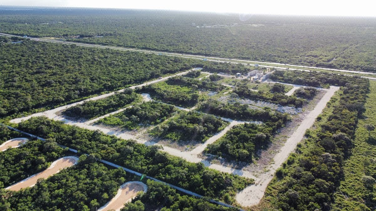 Terreno en Venta en Mérida en Privada Sobre Carretera Mérida - Progreso