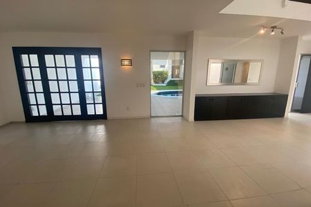 Casa en Fraccionamiento en Rinconada Vista Hermosa, Cuernavaca, Morelos