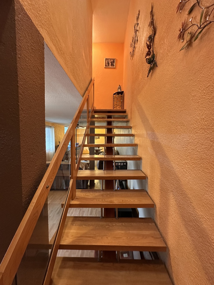 15 de 28: Escaleras