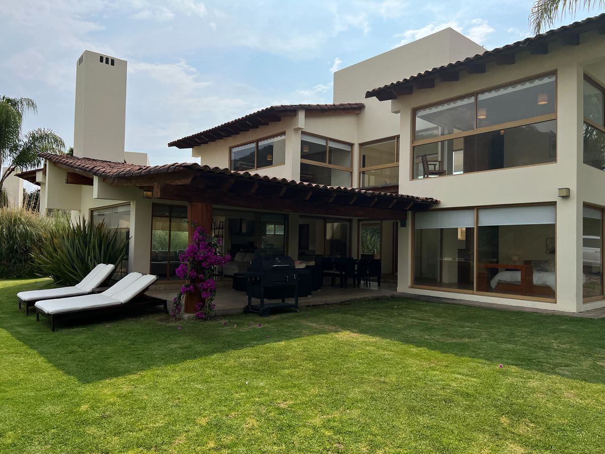 5 de 19: Fachada