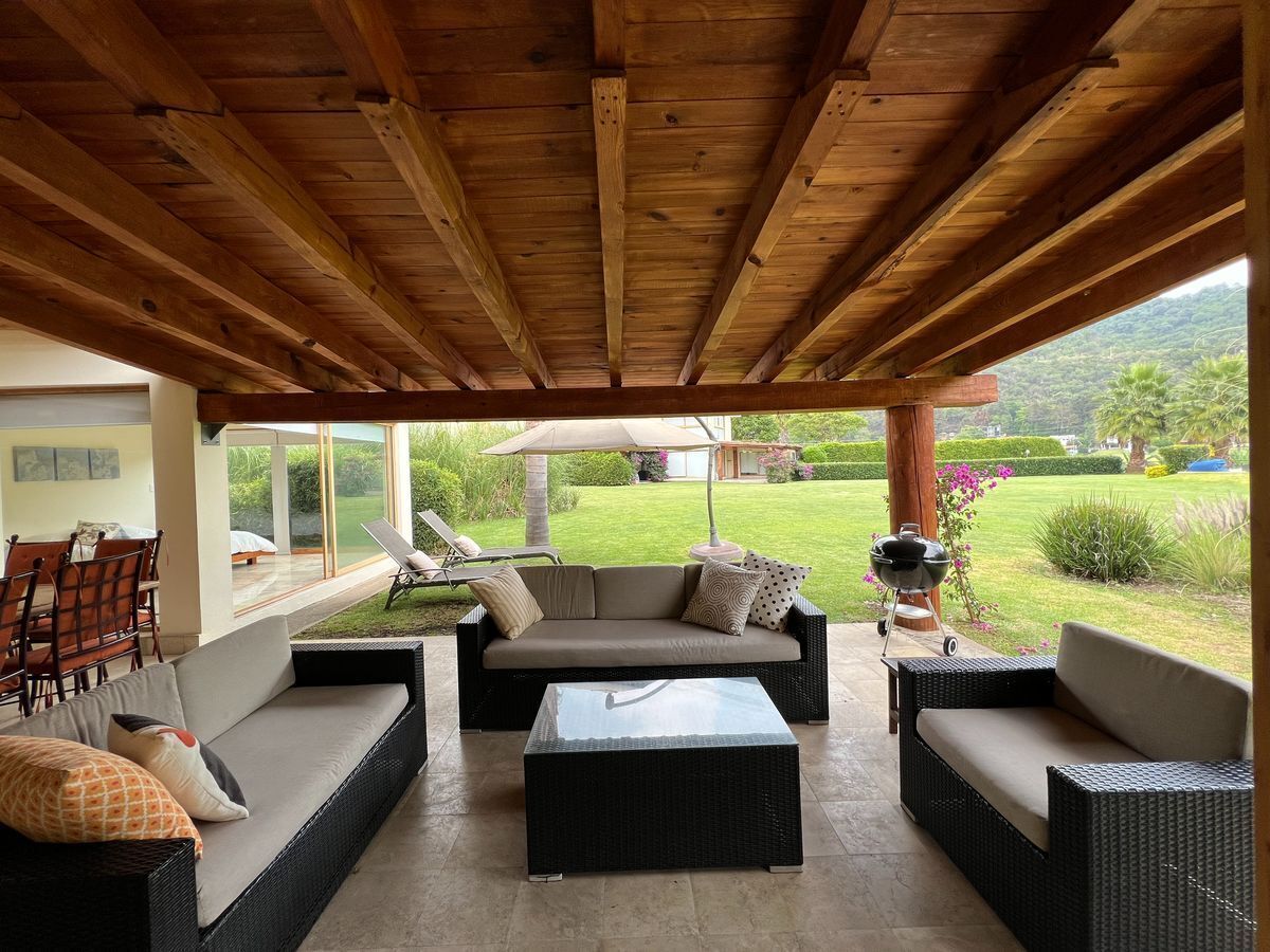 1 de 16: Sala exterior