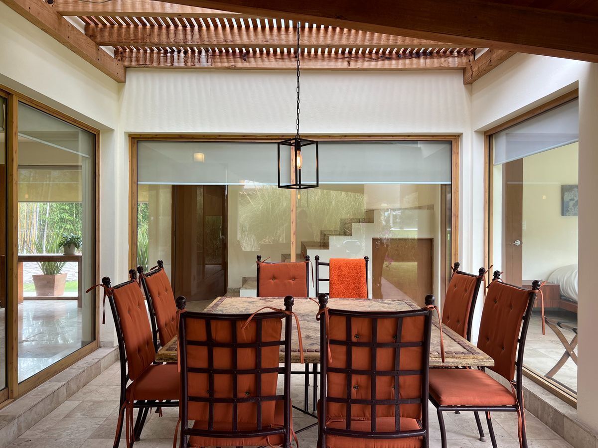 3 de 16: Comedor exterior