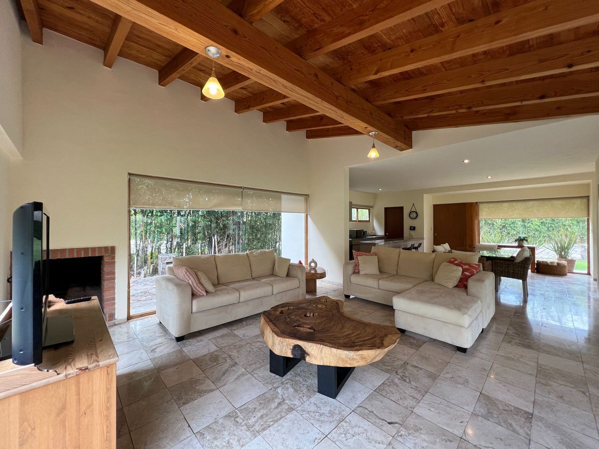 5 de 16: Salas interior
