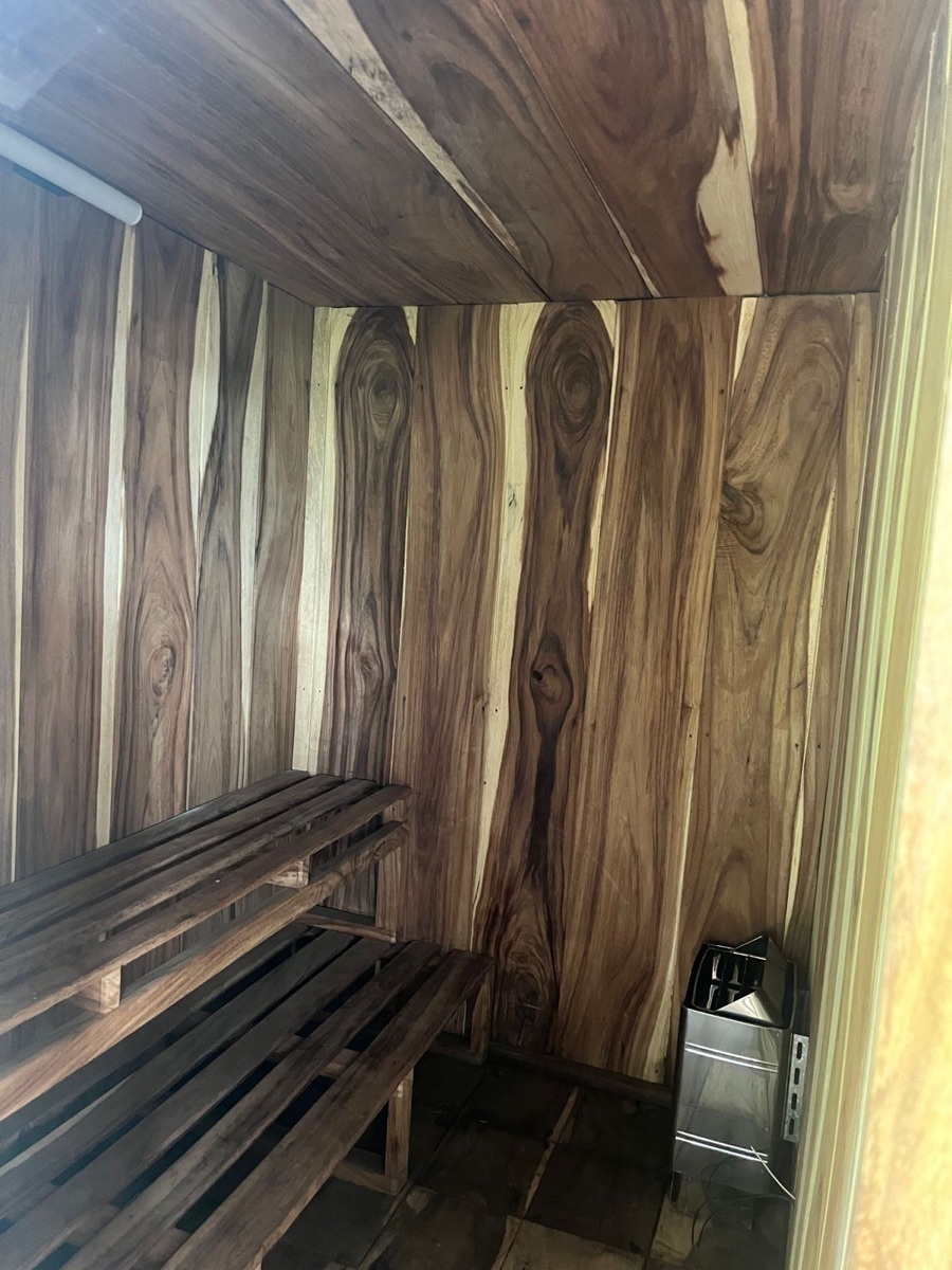 18 de 18: Sauna área común