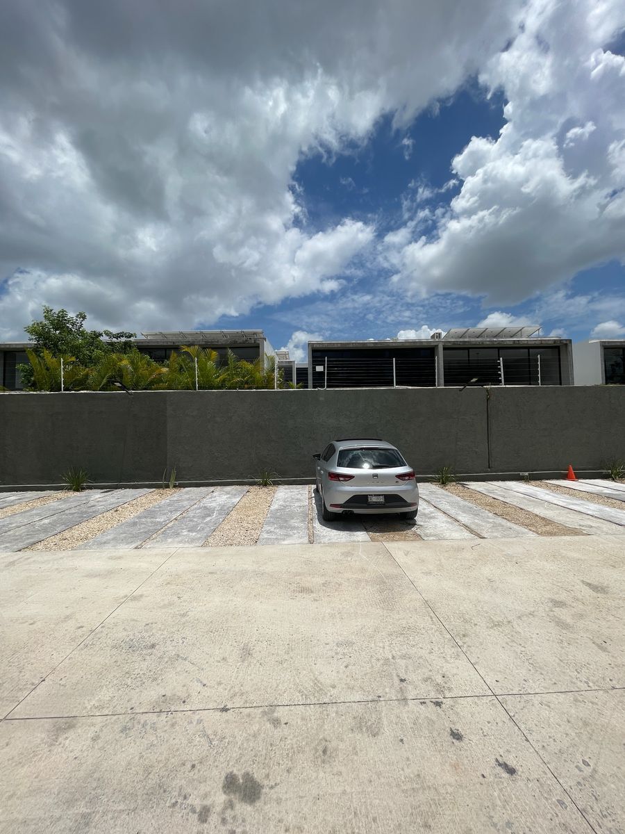 4 de 12: estacionamientos