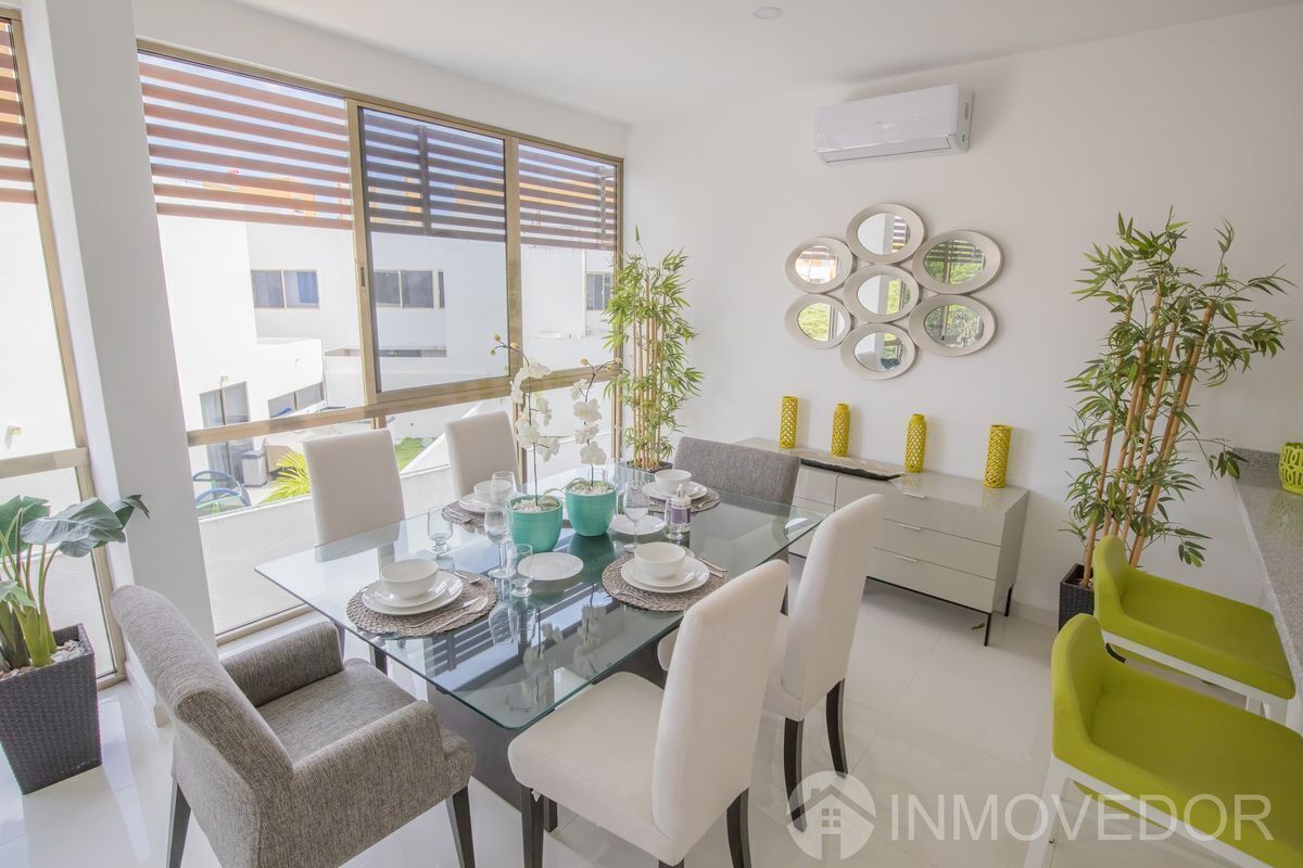 7 de 47: Kaan Townhouse