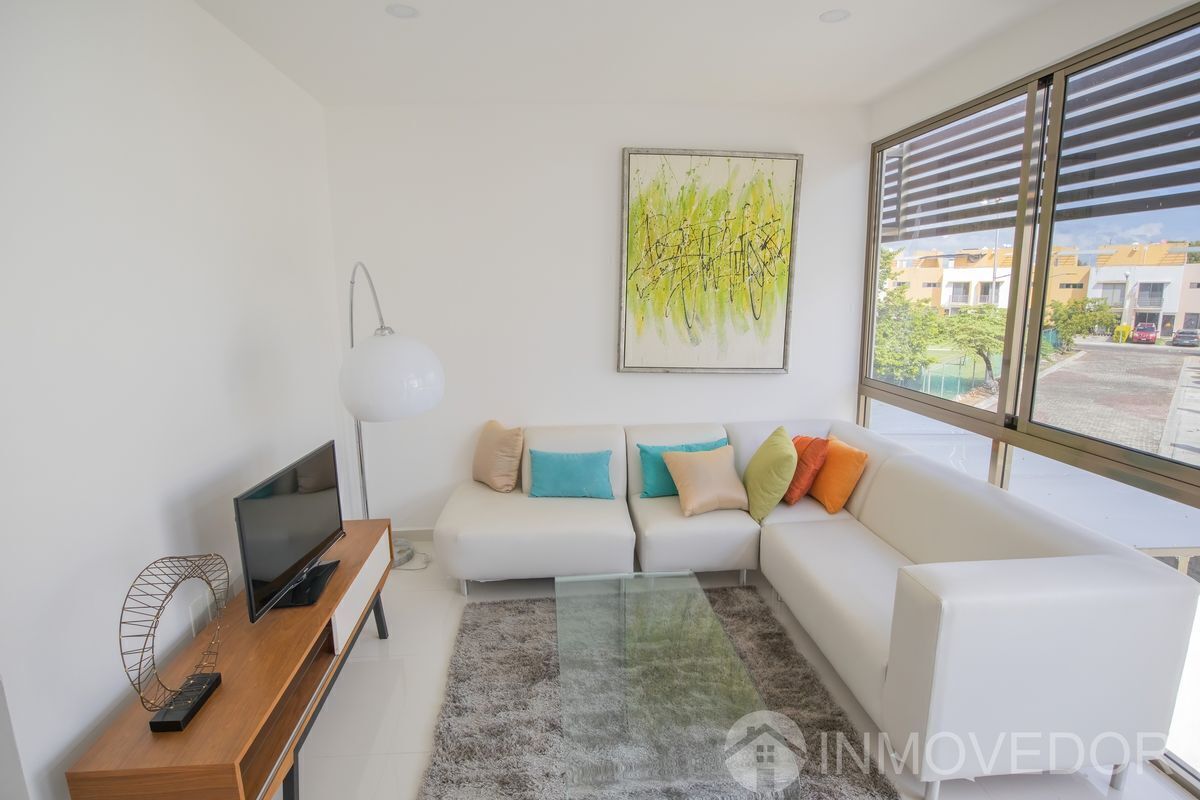 12 de 47: Kaan Townhouse