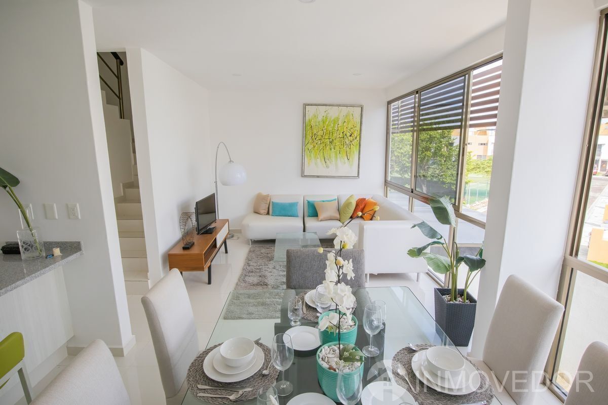 24 de 47: Kaan Townhouse