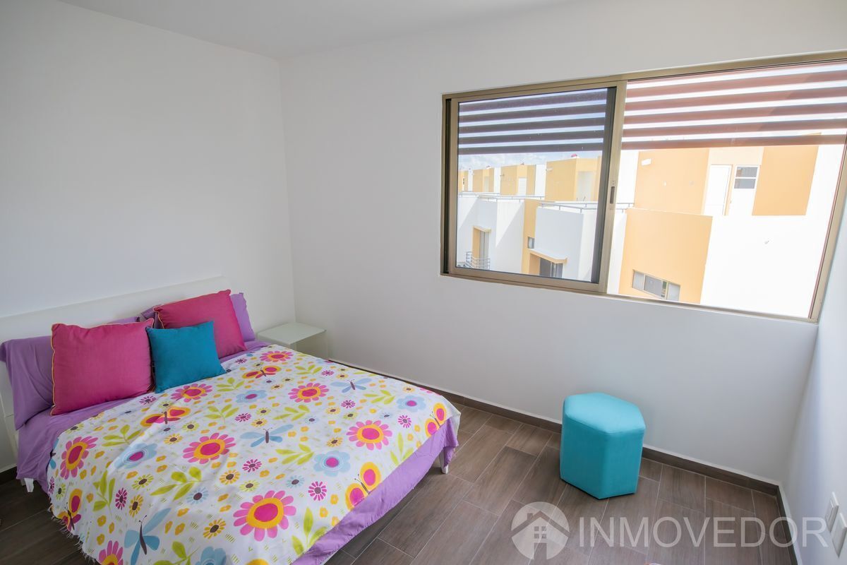 27 de 47: Kaan Townhouse