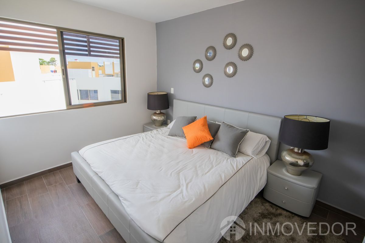 30 de 47: Kaan Townhouse